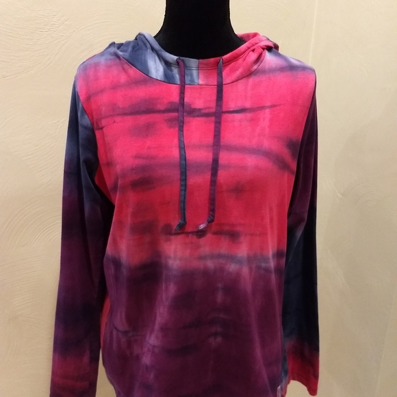 Balance Collection athleisure top - Picture 3 of 7